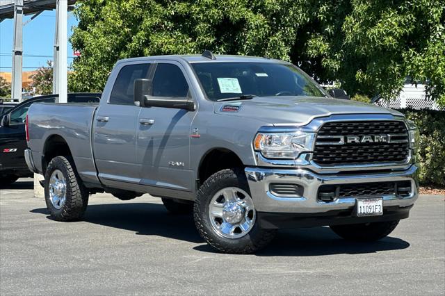 2022 RAM 2500 Big Horn Crew Cab 4x4 64 Box 2022 RAM 2500 Big Horn Crew Cab 4x4 64 Box
