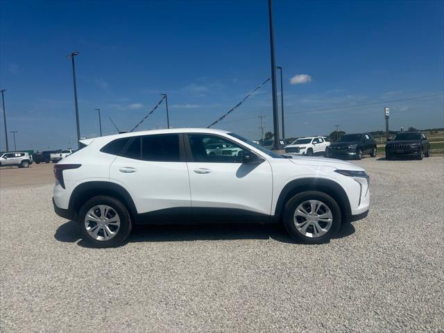 2025 Chevrolet Trax FWD LS