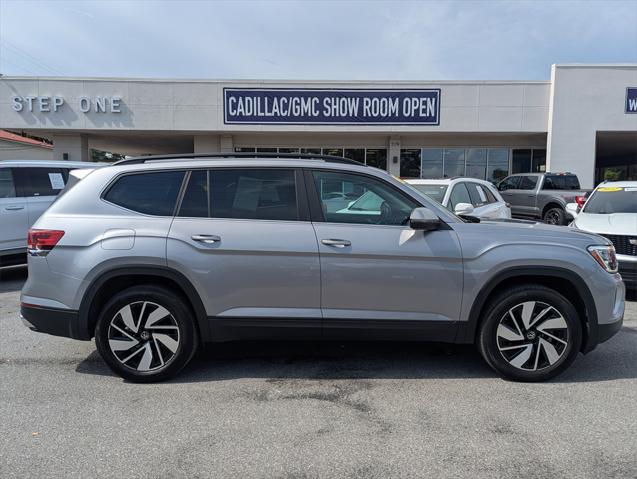 2024 Volkswagen Atlas 2.0T SE w/Technology