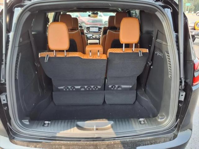 2025 Chrysler Pacifica Pinnacle AWD
