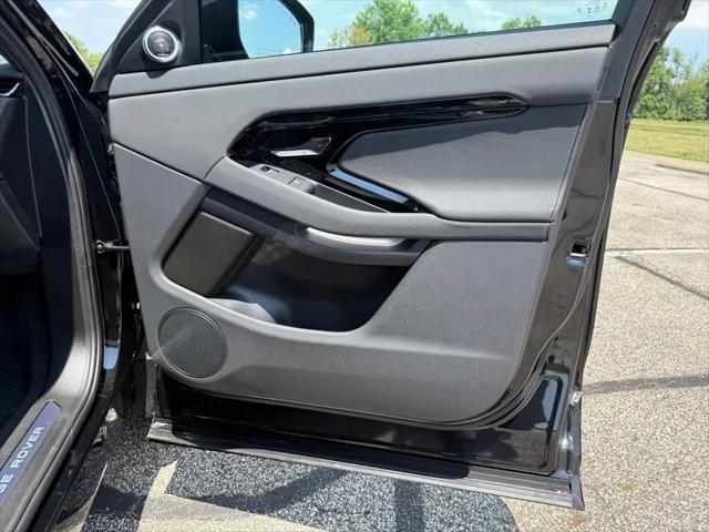 2026 Land Rover Range Rover Evoque Dynamic SE