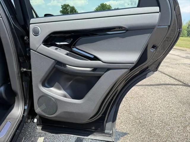 2026 Land Rover Range Rover Evoque Dynamic SE