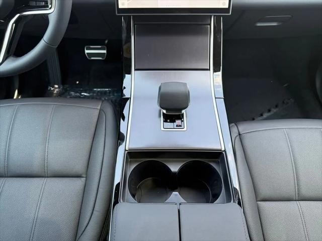2026 Land Rover Range Rover Evoque Dynamic SE