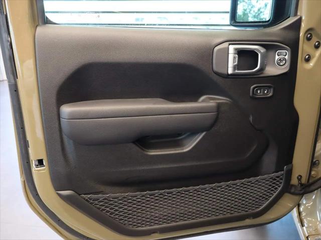 2025 Jeep Wrangler 4-Door Summit 4x4