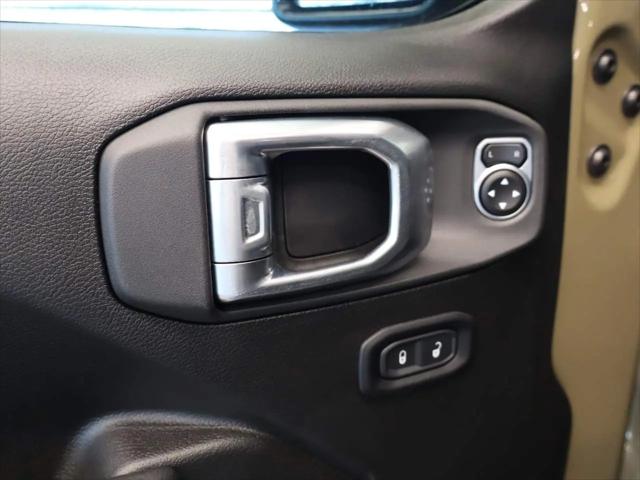 2025 Jeep Wrangler 4-Door Summit 4x4