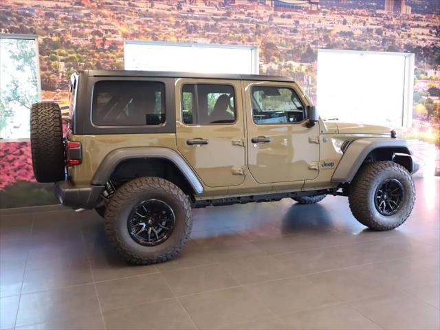 2025 Jeep Wrangler 4-Door Summit 4x4