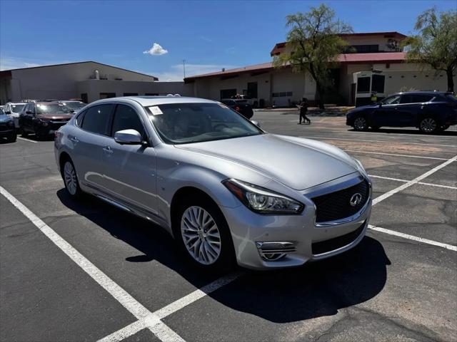 2016 INFINITI Q70L 3.7