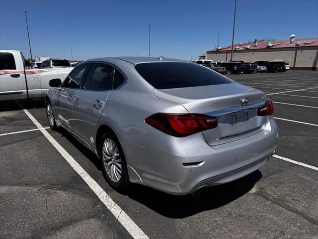 2016 INFINITI Q70L 3.7