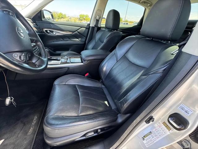 2016 INFINITI Q70L 3.7