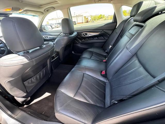 2016 INFINITI Q70L 3.7