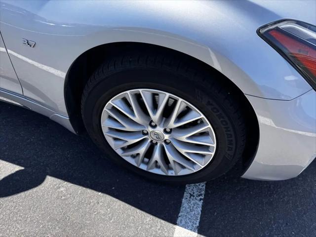2016 INFINITI Q70L 3.7