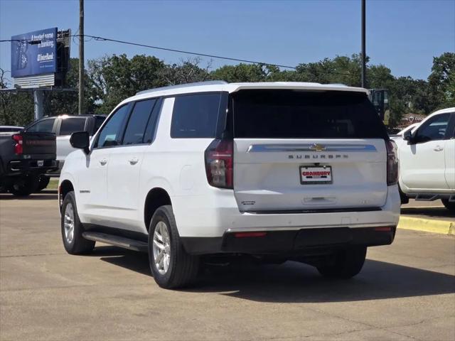 2023 Chevrolet Suburban 2WD LT