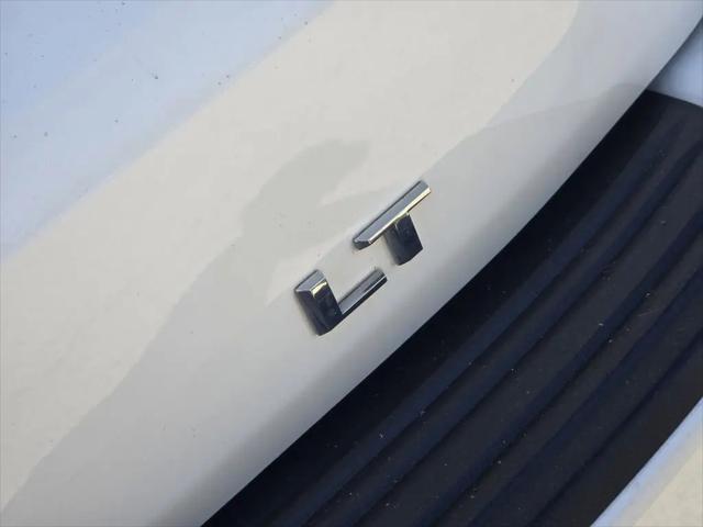 2023 Chevrolet Suburban 2WD LT