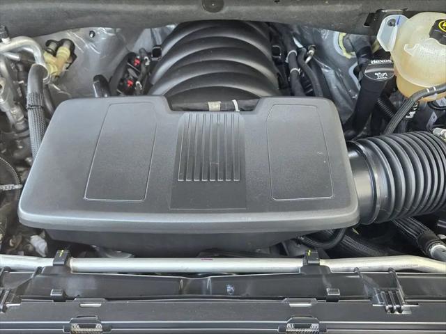 2023 Chevrolet Suburban 2WD LT