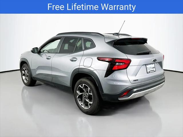 2025 Chevrolet Trax FWD LT
