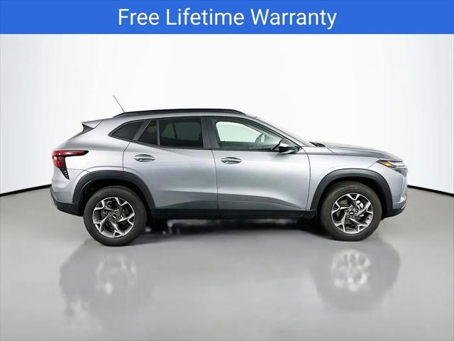2025 Chevrolet Trax FWD LT
