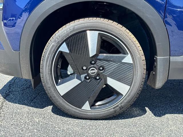 2025 Nissan Kicks SR FWD