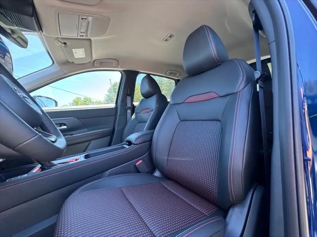 2025 Nissan Kicks SR FWD