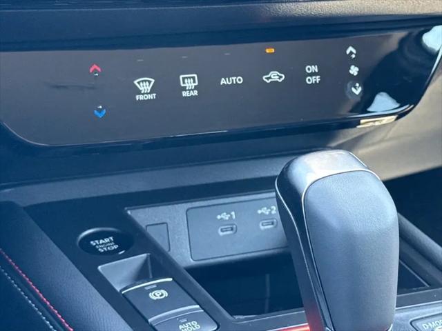 2025 Nissan Kicks SR FWD