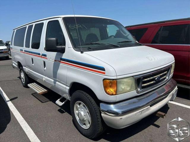 2003 Ford E-350 Super Duty XL