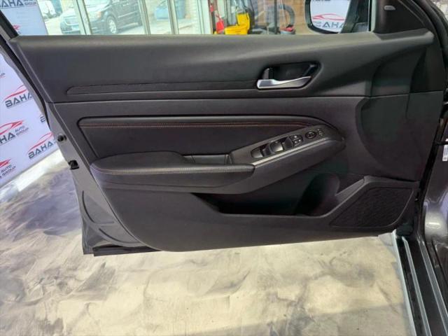 2022 Nissan Altima SR FWD