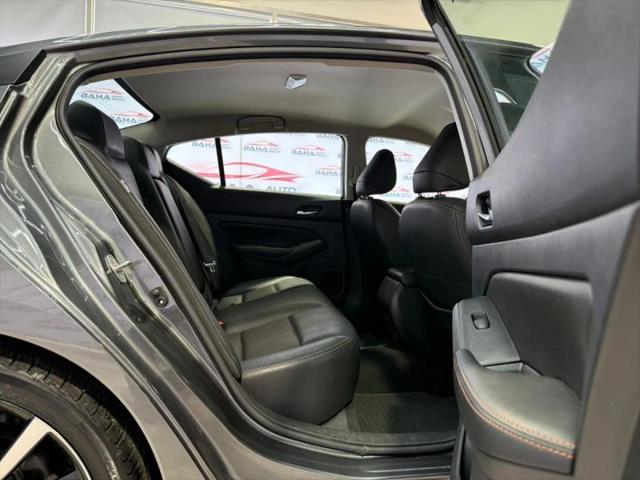 2022 Nissan Altima SR FWD