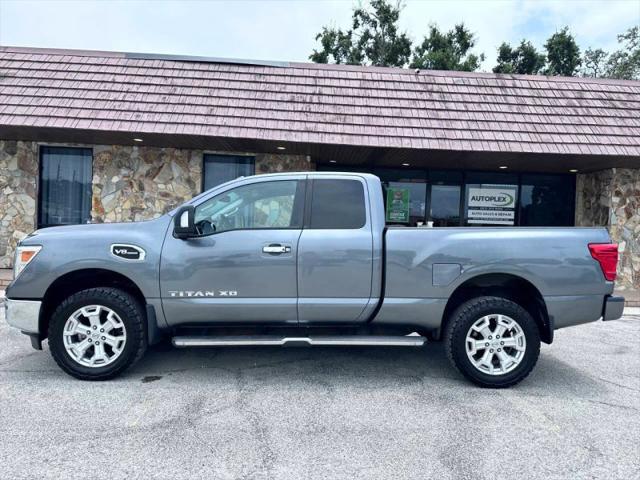 2018 Nissan Titan XD SV Gas