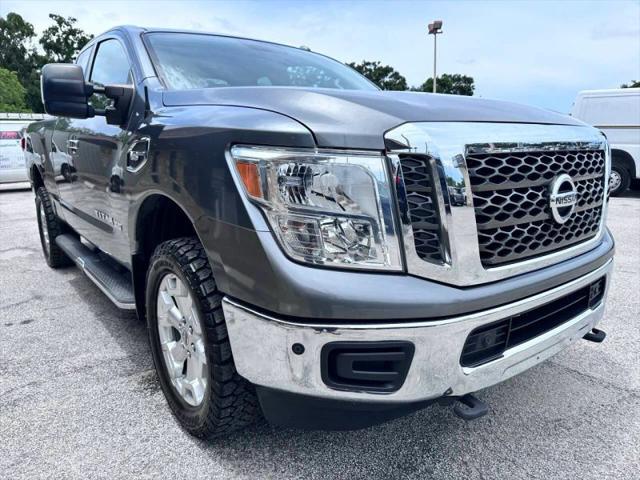 2018 Nissan Titan XD SV Gas
