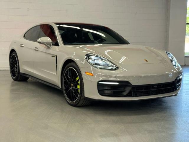 2022 Porsche Panamera E-Hybrid 4S
