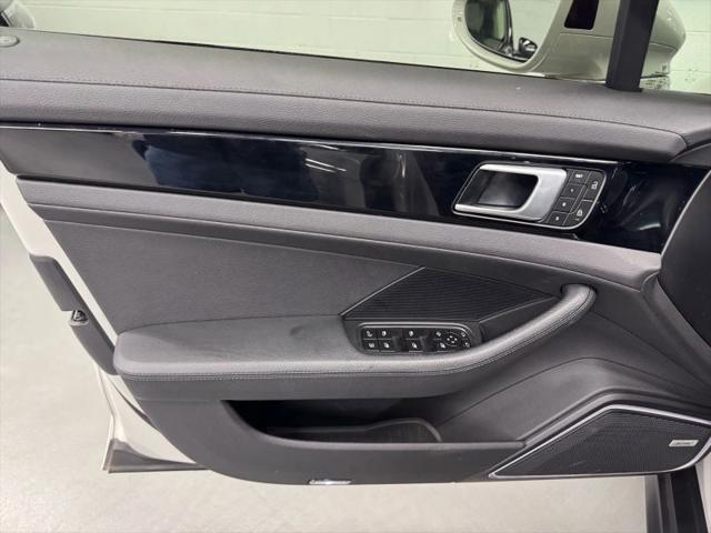 2022 Porsche Panamera E-Hybrid 4S