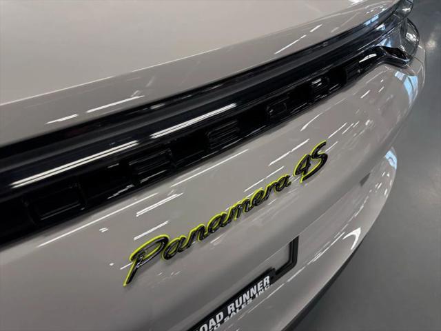 2022 Porsche Panamera E-Hybrid 4S