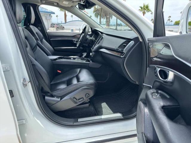 2019 Volvo XC90 T6 Momentum