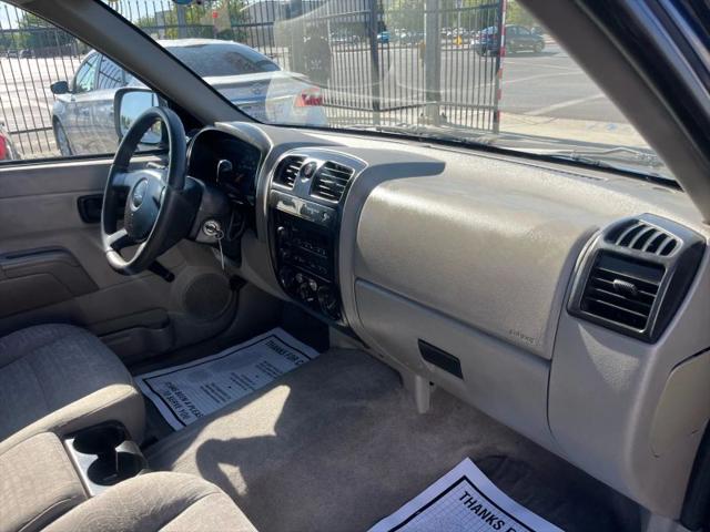2004 Chevrolet Colorado Base