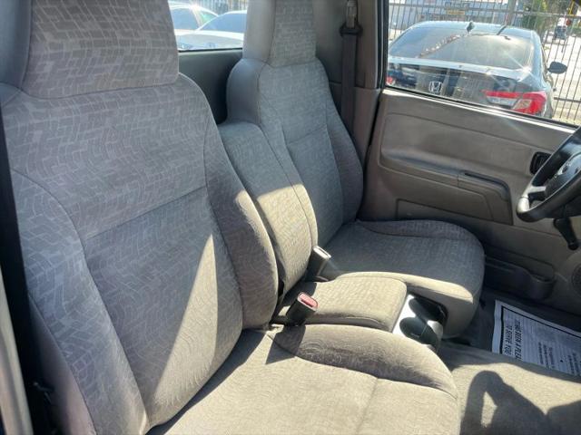 2004 Chevrolet Colorado Base