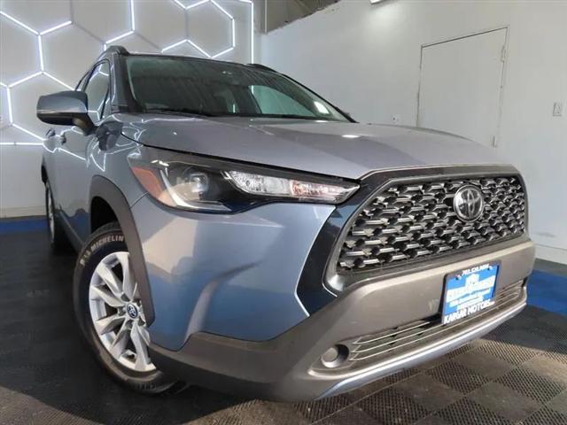 2024 Toyota Corolla Cross LE