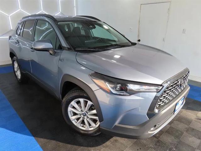 2024 Toyota Corolla Cross LE