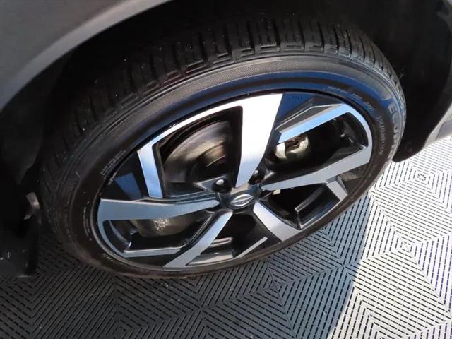 2022 Nissan Rogue Sport SL AWD Xtronic CVT