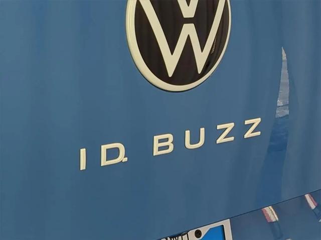 2025 Volkswagen ID. Buzz 1st Edition with 4MOTION