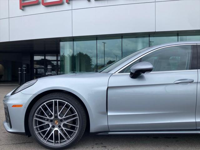 2025 Porsche Panamera Unknown