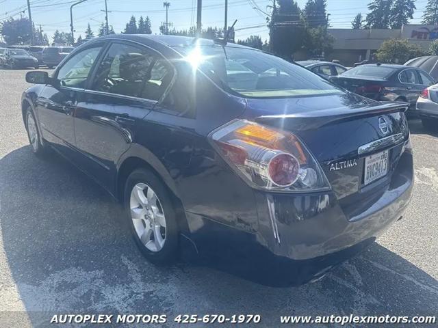 2009 Nissan Altima Base