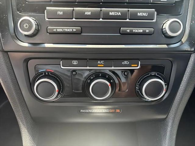 2013 Volkswagen Golf 2.5L 4-Door
