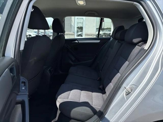 2013 Volkswagen Golf 2.5L 4-Door