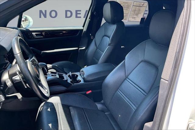 2022 Porsche Cayenne Platinum Edition