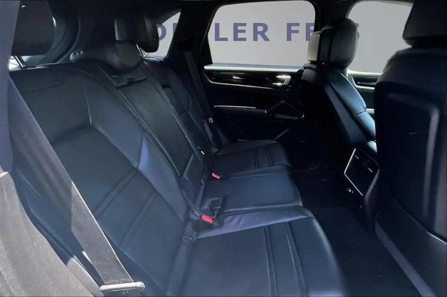 2022 Porsche Cayenne Platinum Edition