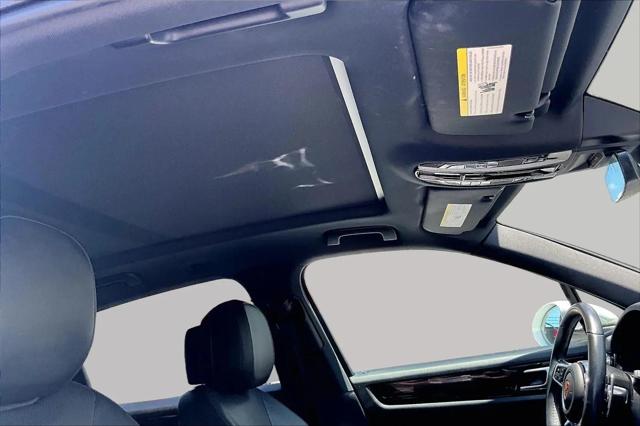 2022 Porsche Cayenne Platinum Edition