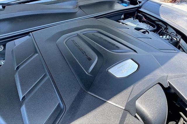 2022 Porsche Cayenne Platinum Edition