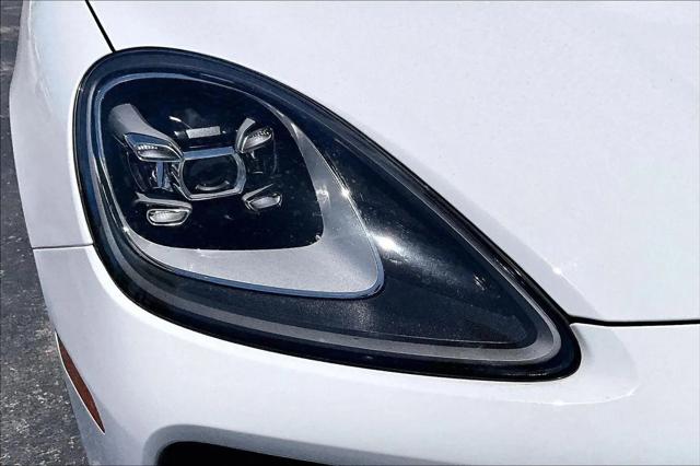 2022 Porsche Cayenne Platinum Edition
