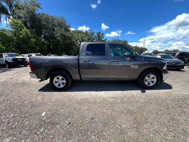 2022 Ram 1500 Classic SLT Crew Cab 4x4 5'7" Box
