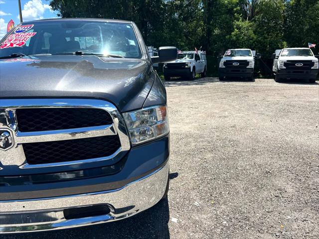 2022 Ram 1500 Classic SLT Crew Cab 4x4 5'7" Box