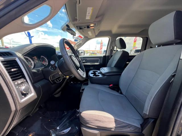 2022 Ram 1500 Classic SLT Crew Cab 4x4 5'7" Box